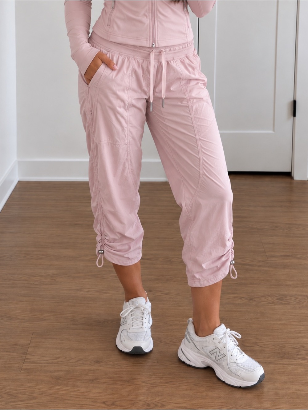 Lululemon Dance Studio Mid-Rise Cropped
Pants Pink